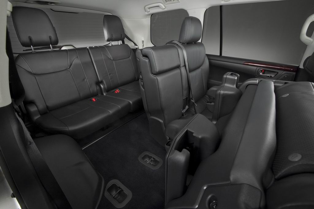 Интерьер Лексус LX 570 фото